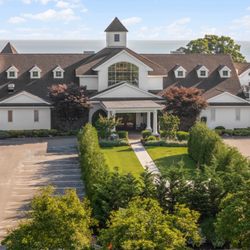 Welcome to the Port Jefferson Country Club.