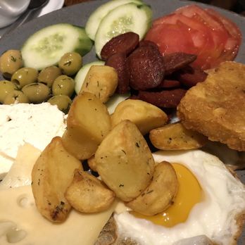 Murphy's Bistro Cafe - Turkish breakfast - Cafes Near Me - Dublin, D