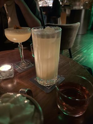 THE ROYAL COCKTAIL CLUB by null