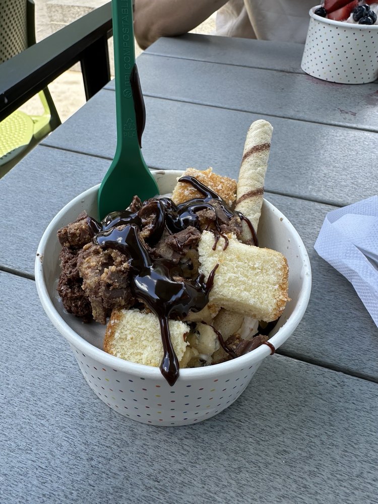 Frozenyo FROZENYO - Updated July 2026 - 70 Photos & 139 Reviews - 3000 ...