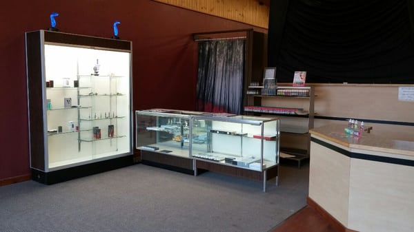 CLOUD 10.0 VAPES - Updated May 2026 - 305 Broadway, Wisconsin Dells,  Wisconsin - Vape Shops - Phone Number - Yelp