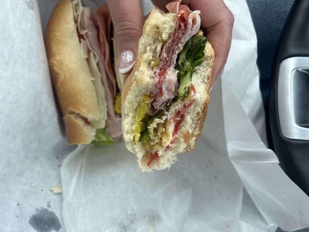 Antonio's Bella Napoli Italian Market Logo