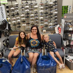 Tradehome Shoe Stores