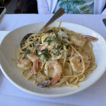 Luxe Restaurant & Martini Bar - Shrimp scampi - Cocktail Bars Near Me - Dana Point, California Luxe Restaurant & Martini Bar - Shrimp scampi - Cocktail Bars Near Me - Dana Point, California