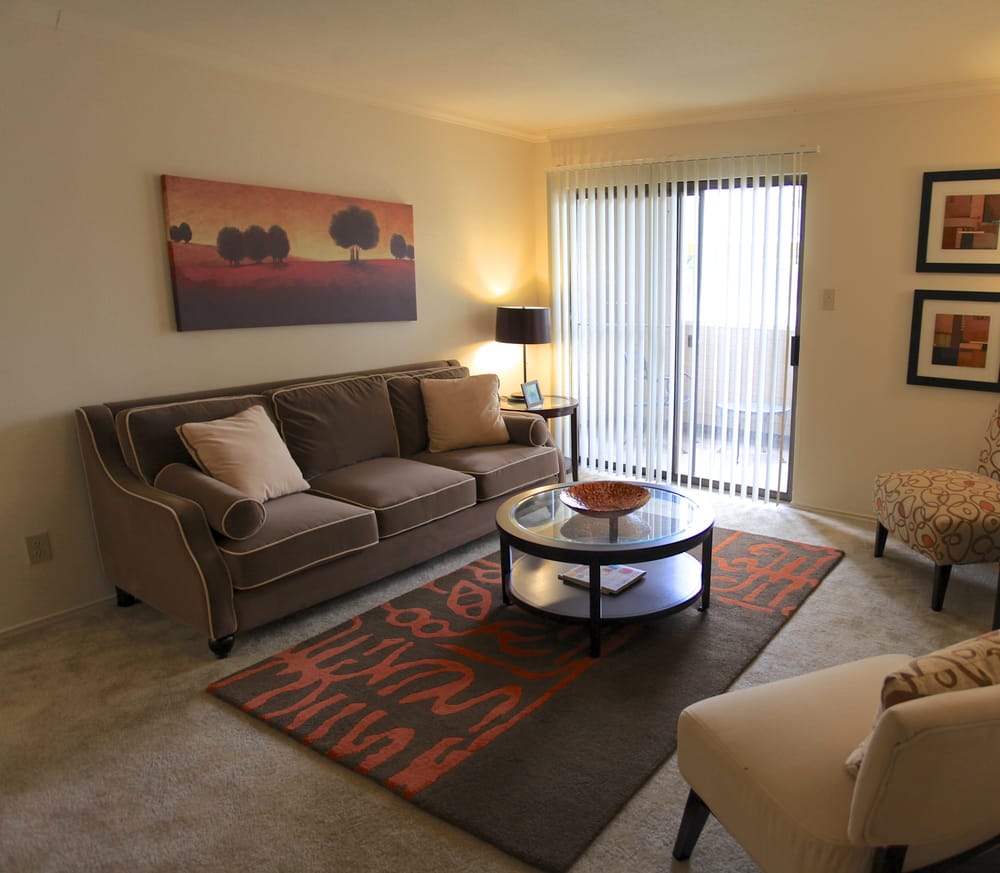 HICKORY GROVE Updated June 2024 1101 W Houston St, Broken Arrow