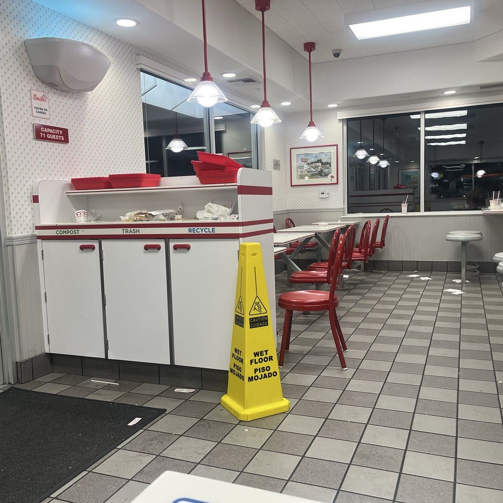 In-N-Out Burger - Very messy - Burgers Near Me - Roseville, California In-N-Out Burger - Very messy - Burgers Near Me - Roseville, California