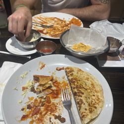 Food was so good as always, demolishing the chips and salsa over here