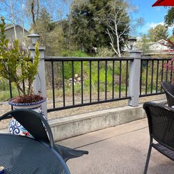 La Costa Grill - LA COSTA GRiLL patio