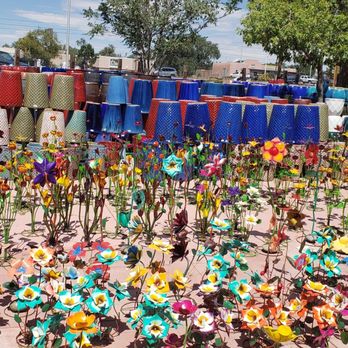 Jackalope - Yard color - Furniture Stores Near Me - Santa Fe, New Mexico