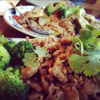 Thai Delicacy - Honey garlic pork in front. Pad see-ew beef in the back. Both were spicy, but yummy! - Thai Near Me - Truckee, California Thai Delicacy - Honey garlic pork in front. Pad see-ew beef in the back. Both were spicy, but yummy! - Thai Near Me - Truckee, California