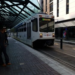 Northeast 7th Avenue MAX Station
