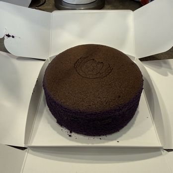 Chaton Bakery - Ube cheesecake - Bakeries Near Me - Aurora, Colorado