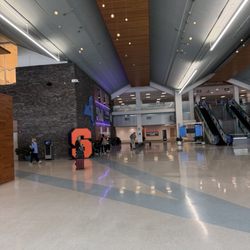 Syracuse Hancock International Airport - SYR