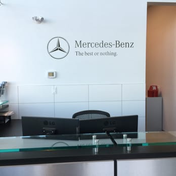 Mercedes-Benz Collision Centre - Front counter~ - Body Shops Near Me - Richmond, British Columbia