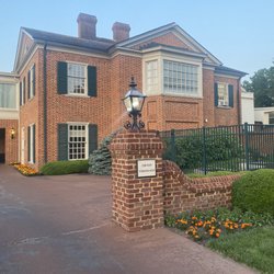 Bunkers Sports Bar