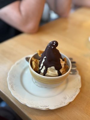 The Honey Paw by null