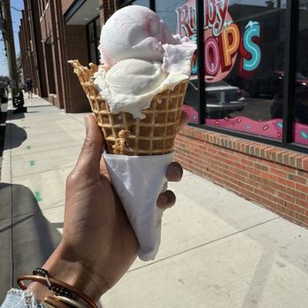 Ruby Scoops - Lemon berry sorbet with cake batter - Ice Cream & Frozen Yogurt Near Me - Richmond, Virginia