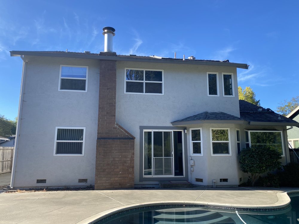 Slide of Henry Roofing