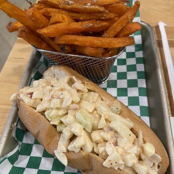 Plantology - Lobster roll and sweet potato fries - Vegan Near Me - San Antonio, Texas Plantology - Lobster roll and sweet potato fries - Vegan Near Me - San Antonio, Texas