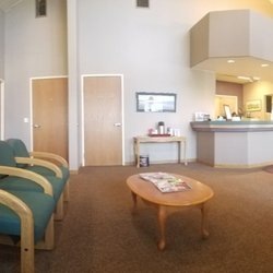 Newberg Urgent Care - 《Waiting Room》 Standard magazines, coffee, and tissues.