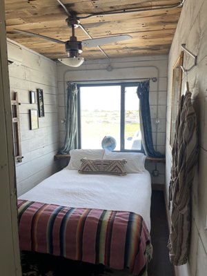 FlopHouze - Shipping Container Hotel by null