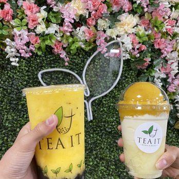 Tea It - Left - Passion Fruit Slushie (with Boba) Right - 50-50 Fruit Freeze - Bubble Tea Near Me - Citrus Heights, California Tea It - Left - Passion Fruit Slushie (with Boba) Right - 50-50 Fruit Freeze - Bubble Tea Near Me - Citrus Heights, California