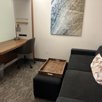 SpringHill Suites by Marriott Pittsburgh Bakery Square - Working desk & couch. - Hotels Near Me - Pittsburgh, Pennsylvania SpringHill Suites by Marriott Pittsburgh Bakery Square - Working desk & couch. - Hotels Near Me - Pittsburgh, Pennsylvania