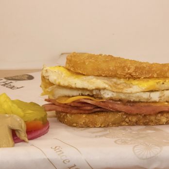 Corner Deli Cincy Cafe - Hash brown sunrise - Cafes Near Me - Cincinnati, Ohio