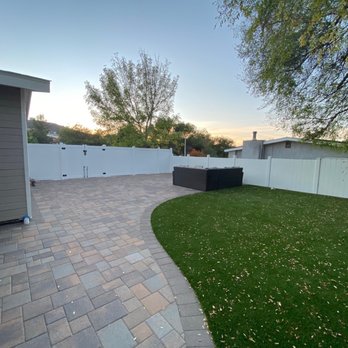 Alpine Fence - New fence on new construction raised retaining wall. - Fences & Gates Near Me - Alpine, California