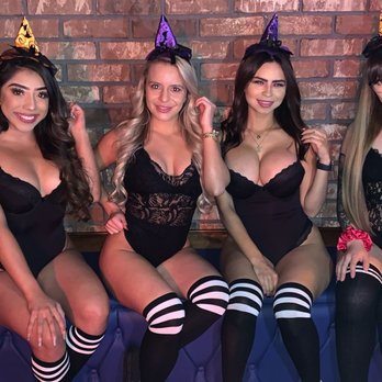 Honest Abe’s - a group of women dressed in costumes - Sports Bars Near Me - El Paso, Texas Honest Abe’s - a group of women dressed in costumes - Sports Bars Near Me - El Paso, Texas