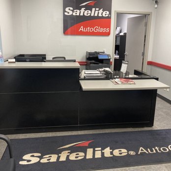 Safelite AutoGlass - Front desk - Windshield Installation & Repair Near Me - Columbus, Ohio