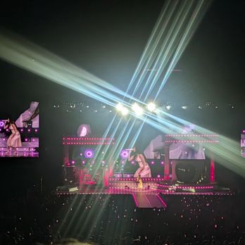 Moody Center - Madison Beer - Stadiums & Arenas Near Me - Austin, Texas
