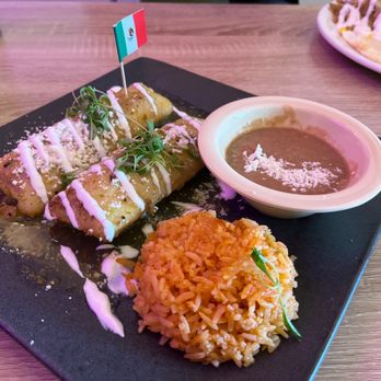 Dolche Cafe Mexifood - Tamales en Salsa Verde - Coffee & Tea Near Me - Chula Vista, California Dolche Cafe Mexifood - Tamales en Salsa Verde - Coffee & Tea Near Me - Chula Vista, California