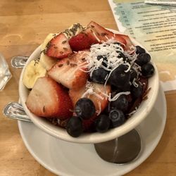 Nectar Cafe & Juice Bar - really cold and mid acai bowl