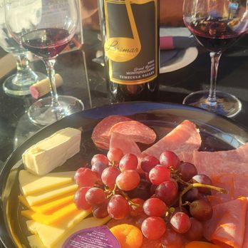 Lorimar Vineyards and Winery - Wineries Near Me - Temecula, California