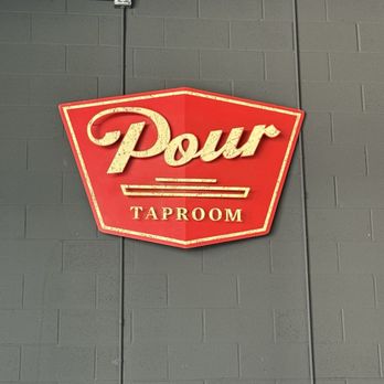 Pour Taproom - Decor - Beer Bar Near Me - Jacksonville, Florida