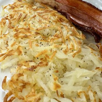 Rivers Edge - Hashbrowns and bacon - Breakfast & Brunch Near Me - Saukville, Wisconsin
