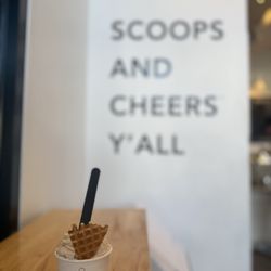 Negranti Creamery - Strawberry basil single scoop