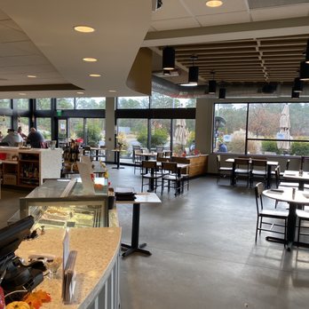 Harley Dawn Diner - Cool modern interior. - American Near Me - Hammonton, New Jersey