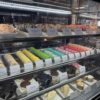 Cocoa Dolce Chocolates - Chocolatiers & Shops Near Me - Wichita, Kansas Cocoa Dolce Chocolates - Chocolatiers & Shops Near Me - Wichita, Kansas