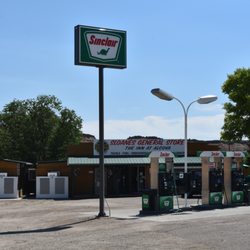 Sloanes General Store and the Inn at Alcova - Front of Store