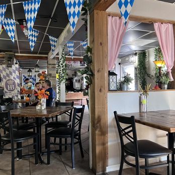 Restaurant Edelweiss - Inside - German Near Me - Bradenton, Florida Restaurant Edelweiss - Inside - German Near Me - Bradenton, Florida