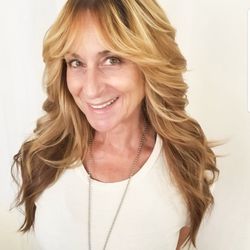 XO Salon - Highlight/Cut/Style by Jeff