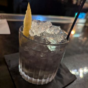 The Berkshire Room - Hermosa! - Lounges Near Me - Chicago, Illinois