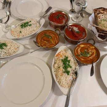 Viva Goa - Chicken Tikka Masala (3.5), Butter Chicken (3.5/5), Garlic Naan (4/5), Rice - Indian Near Me - San Francisco, California Viva Goa - Chicken Tikka Masala (3.5), Butter Chicken (3.5/5), Garlic Naan (4/5), Rice - Indian Near Me - San Francisco, California