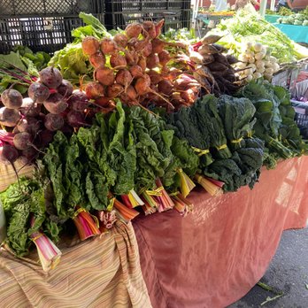 Fifth Crow Farm - Greens & Beets at the Inner Sunset Farmers Market San Francisco - Fruits & Veggies Near Me - Pescadero, California Fifth Crow Farm - Greens & Beets at the Inner Sunset Farmers Market San Francisco - Fruits & Veggies Near Me - Pescadero, California