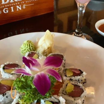Kabuki - Tuna Avocado Roll with kimchi sauce and the delicious Lychee Martini! - Sushi Bars Near Me - Wellington, Florida Kabuki - Tuna Avocado Roll with kimchi sauce and the delicious Lychee Martini! - Sushi Bars Near Me - Wellington, Florida