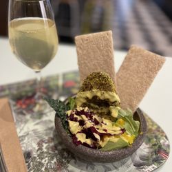 Le Botaniste - Superseed Avocado and a glass of organic wine! My go-to order