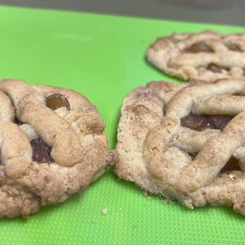 Glassy Brown Cookies - Apple Pie cookies - Desserts Near Me - Camden, New Jersey Glassy Brown Cookies - Apple Pie cookies - Desserts Near Me - Camden, New Jersey