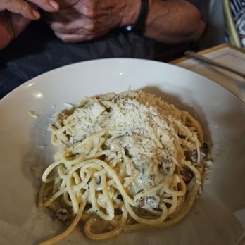 Fete - Carbonara - New American Near Me - Honolulu, Hawaii